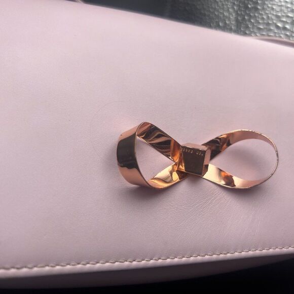 Ted Baker Loop Bow Convertible Crossbody/Clutch - Picture 5 of 16